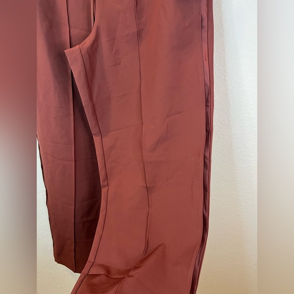 Athleta NWT Endeavor Hi-Rise Relaxed Wide Leg Pull On Pants XXS $119 Rust Brown - Picture 4 of 15